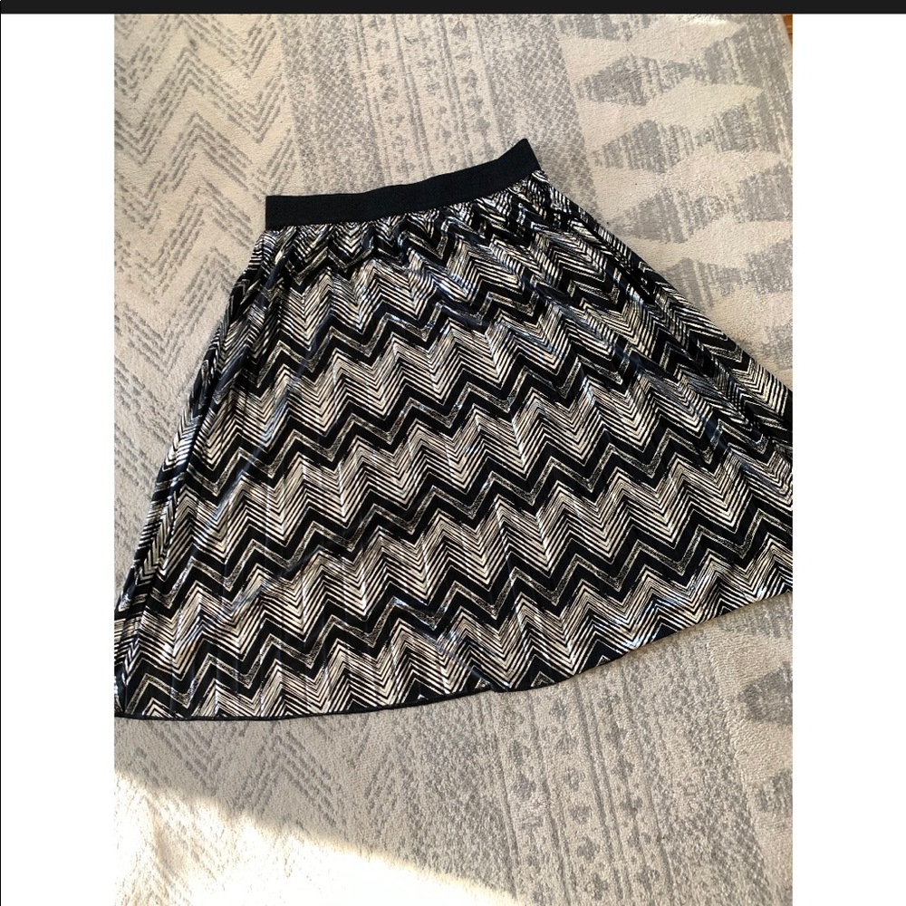 L Lularoe Elegant metallic Midi skirt